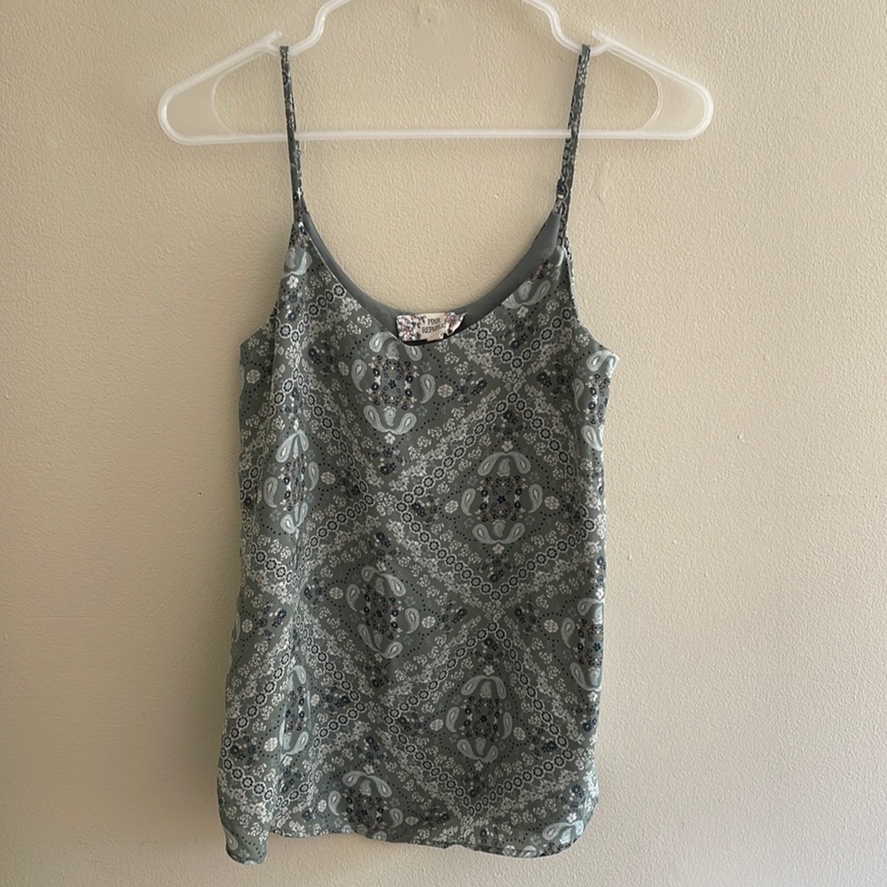 Like new pink republic flowy tank size s